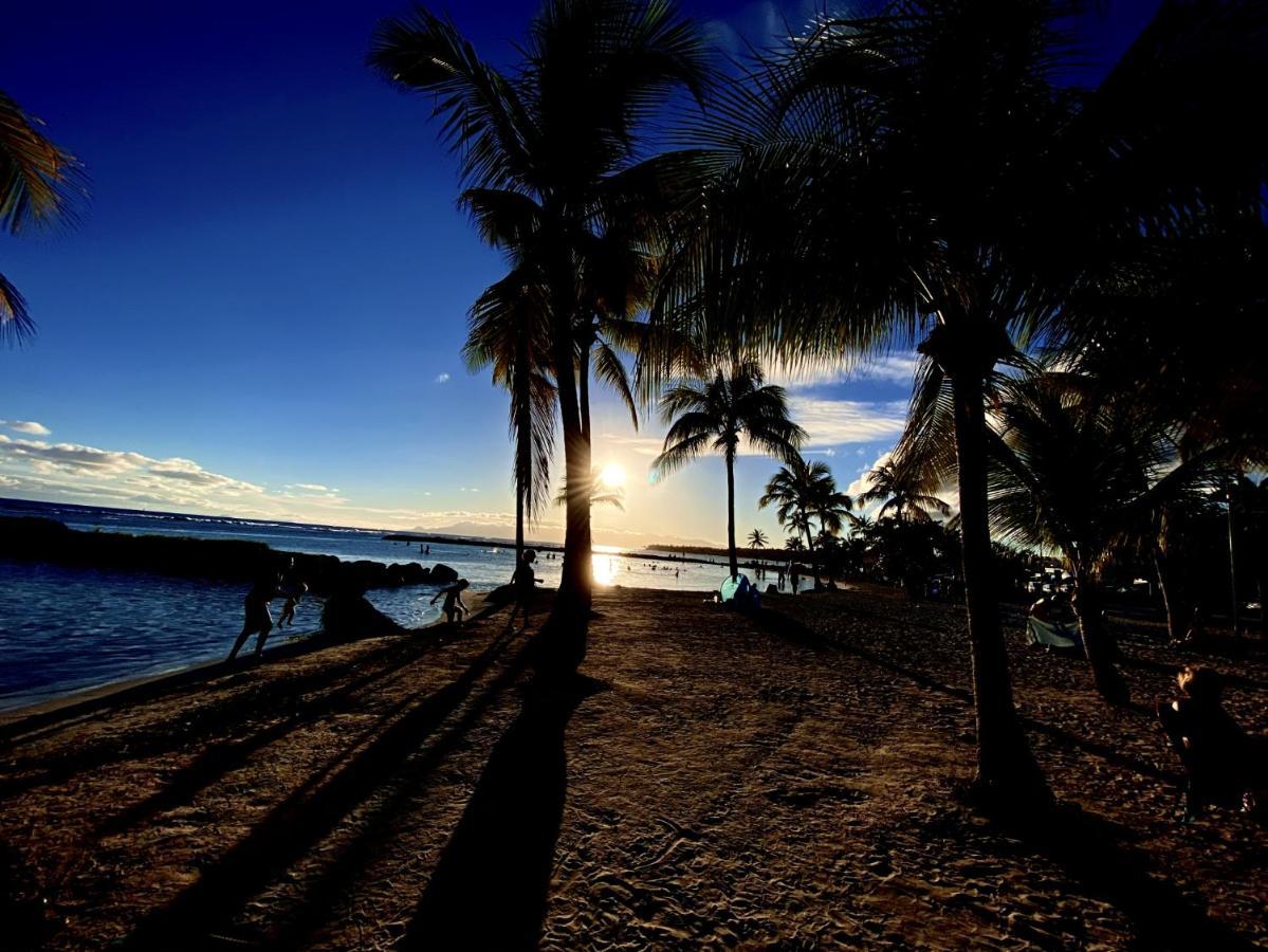 Le Paradis Zen 1Er Etage Et Rdc Vue Plage Et Mer Ste Anne Сент-Анн Екстер'єр фото